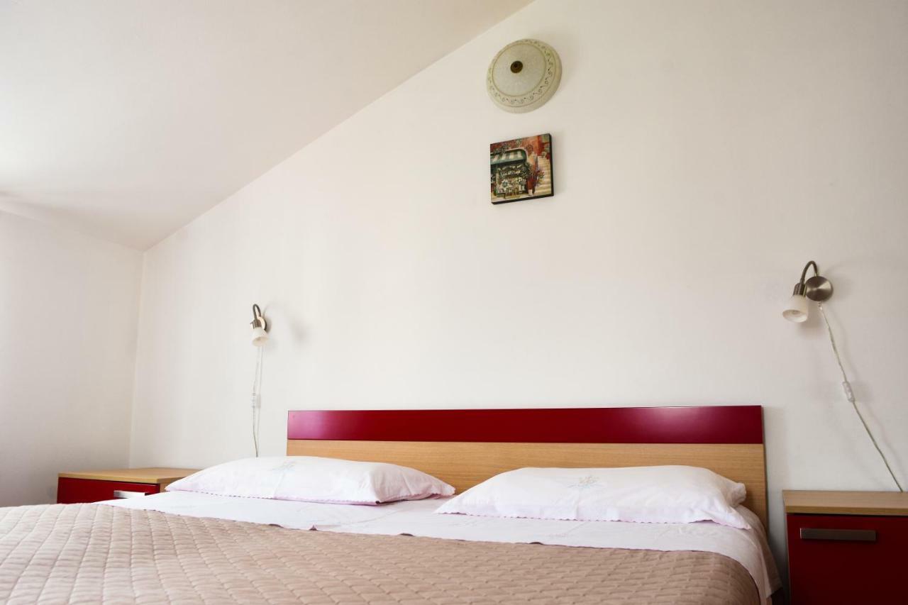 Rooms Ljubica Cres Exterior photo
