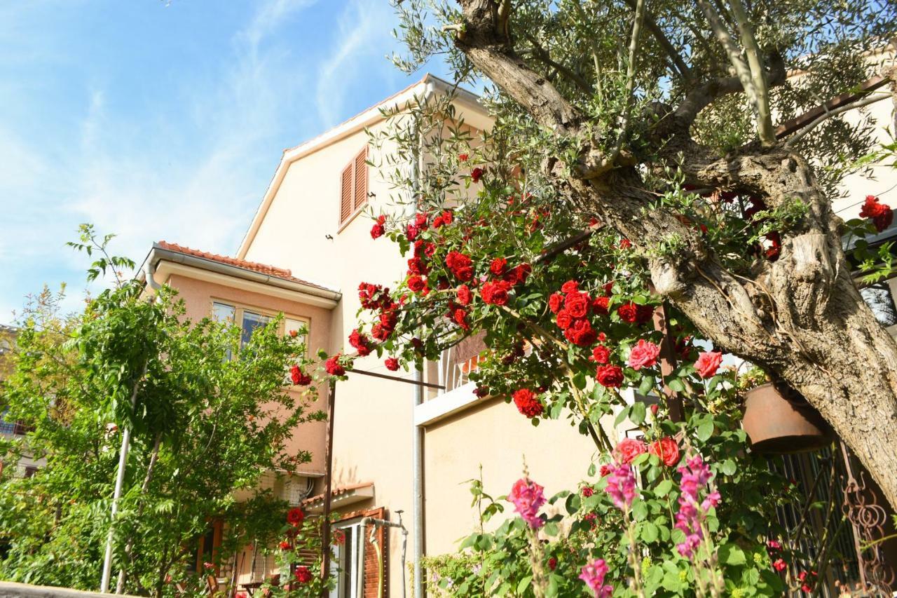 Rooms Ljubica Cres Exterior photo